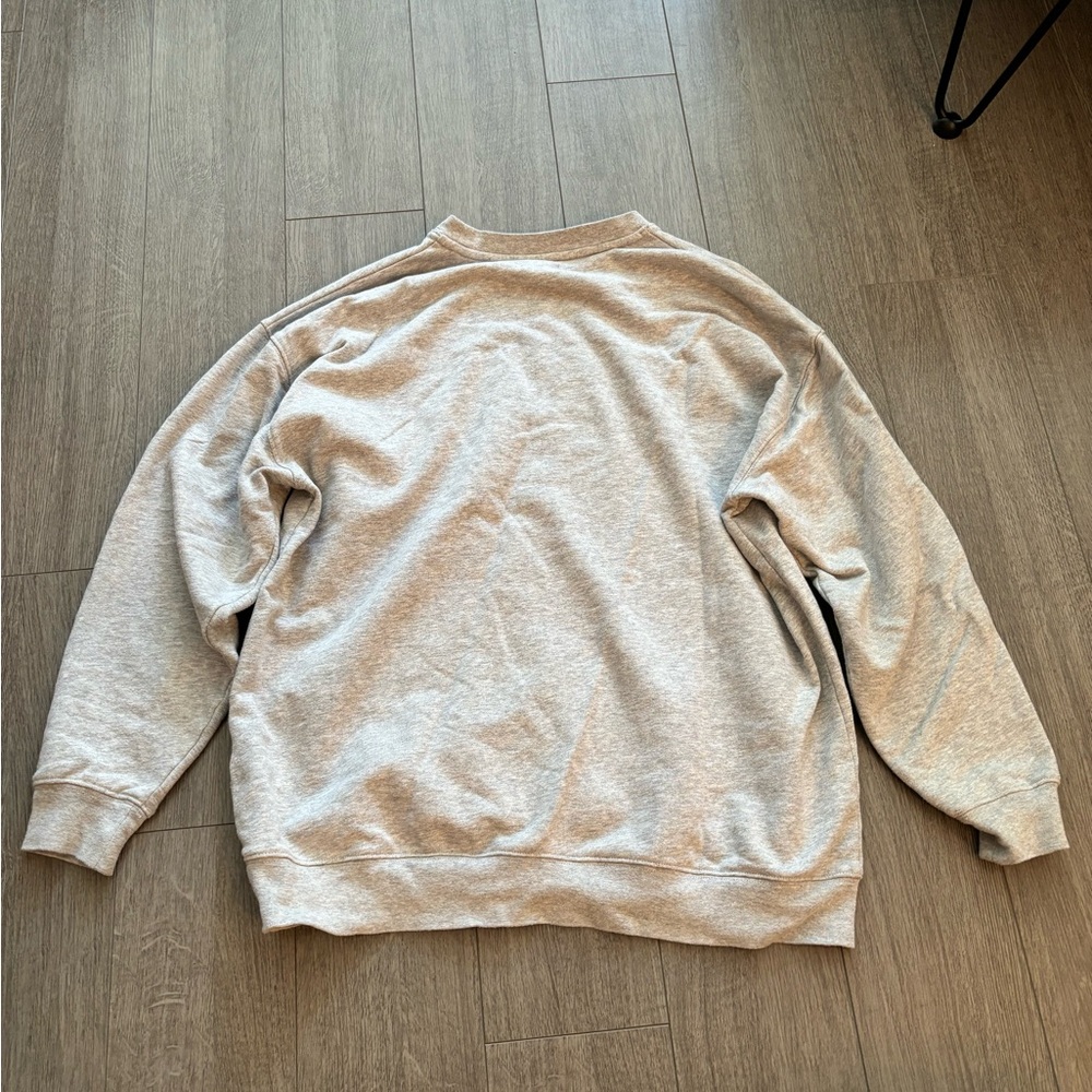 Aritzia Community crewneck